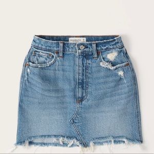 • NWOT A+F Ultra High Rise Curve Love Denim Skirt •